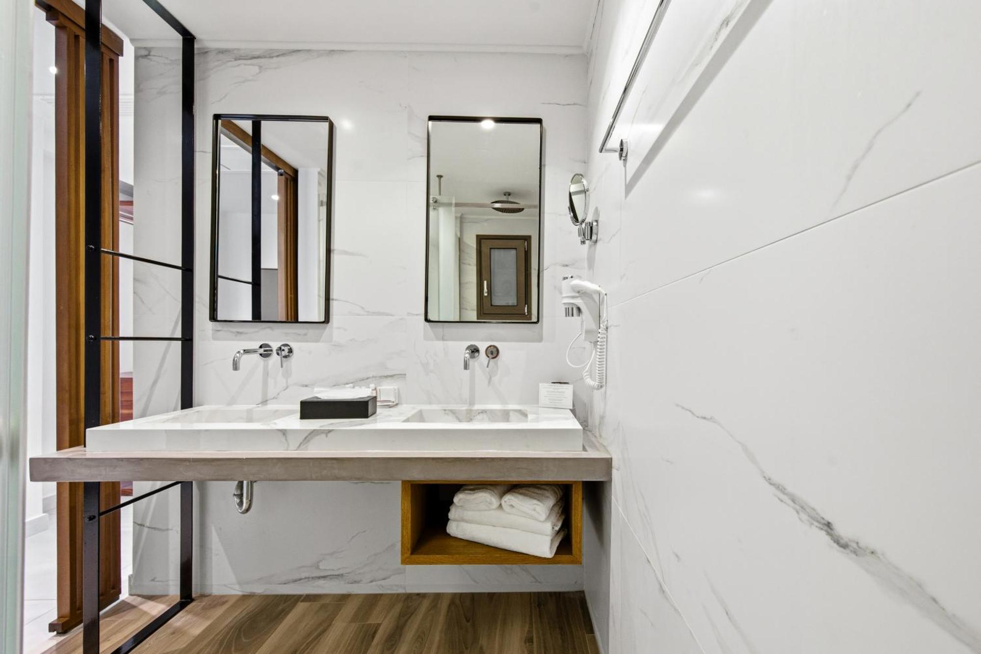 Superior Deluxe Triple Room